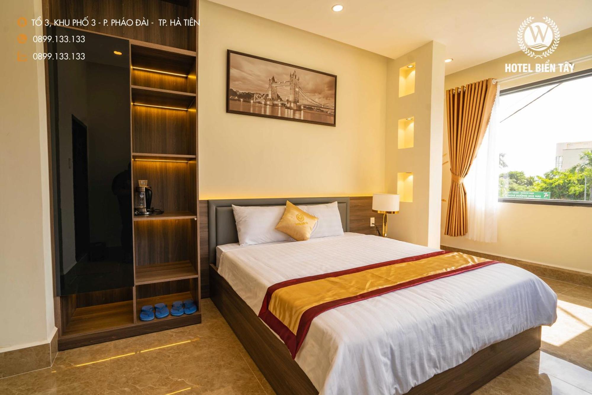 Khach San Bien Tay Hotel Ha Tien Exterior photo