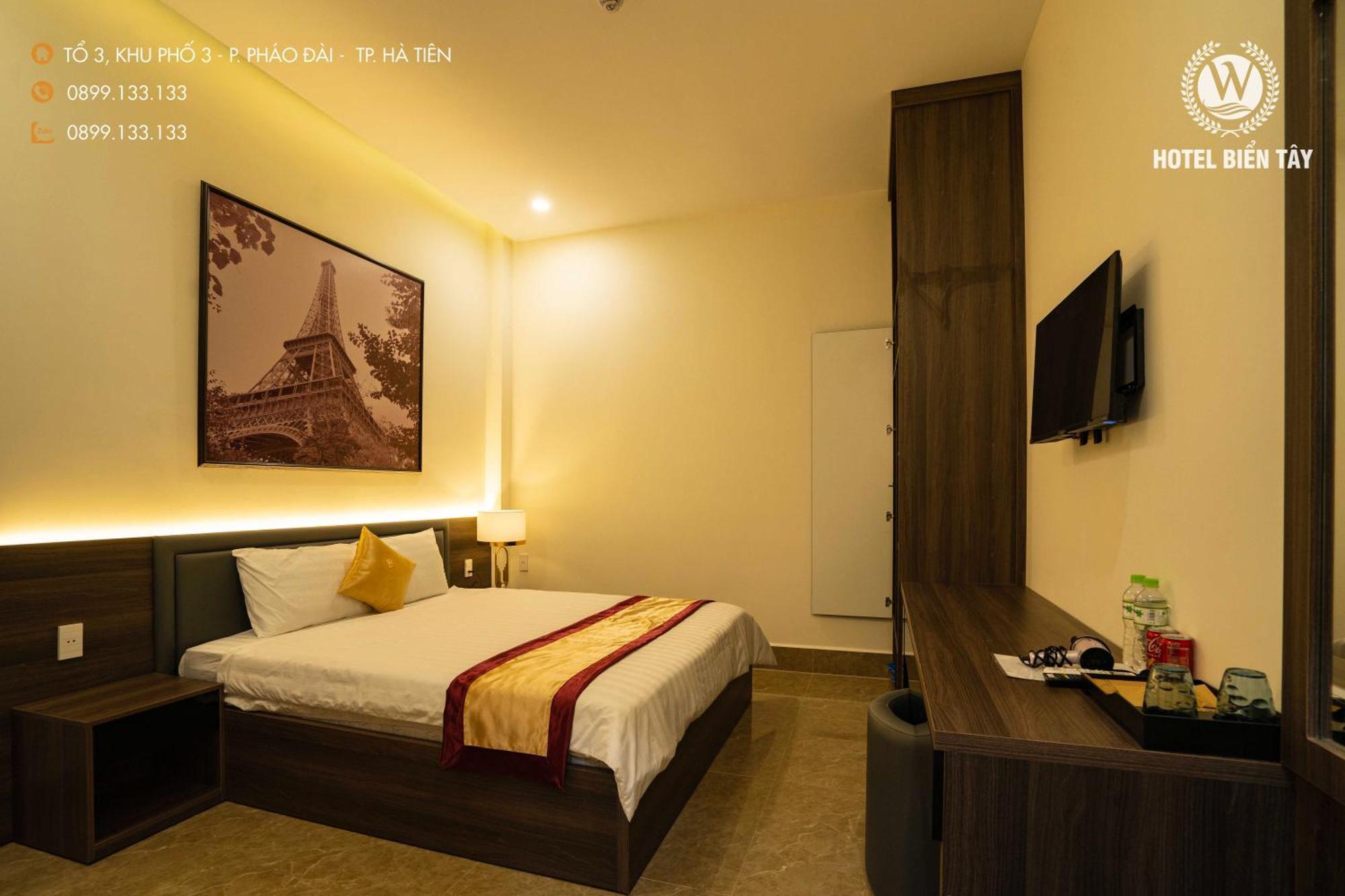 Khach San Bien Tay Hotel Ha Tien Exterior photo
