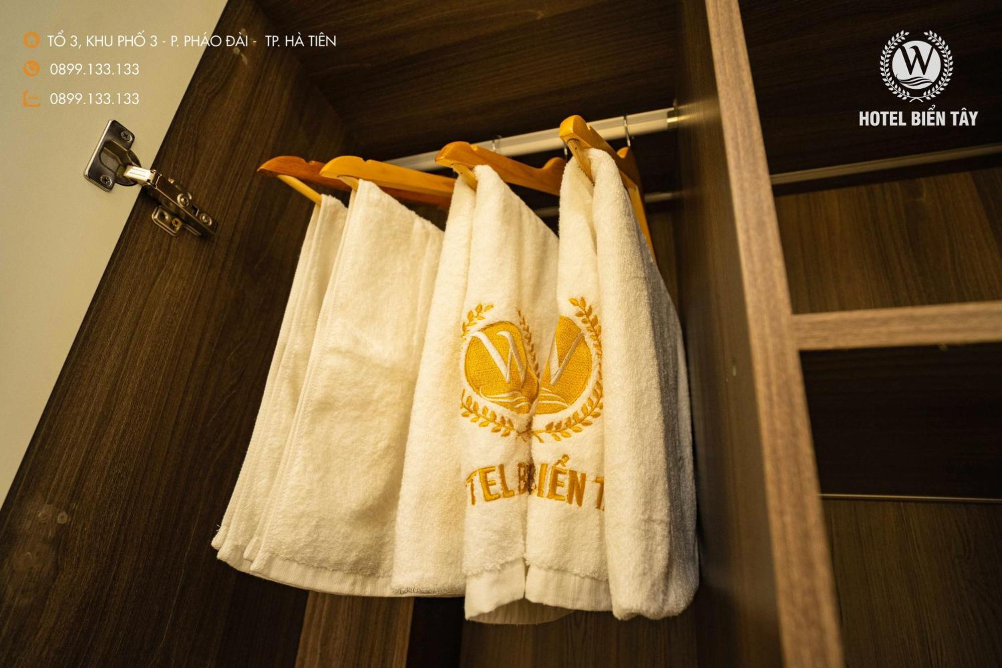 Khach San Bien Tay Hotel Ha Tien Exterior photo
